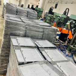 die-cast-լուսարձակ-բնակարան